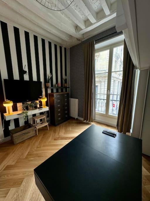 Appartement Au Coeur De Paris Extérieur photo